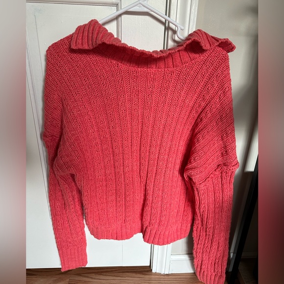 Free People, cropped, pink sweater - Picture 3 of 3